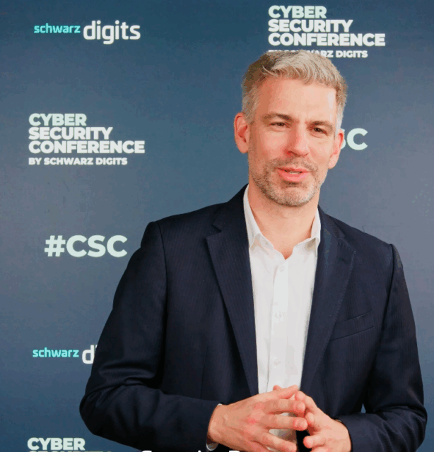 Dr. Alexander Schellong